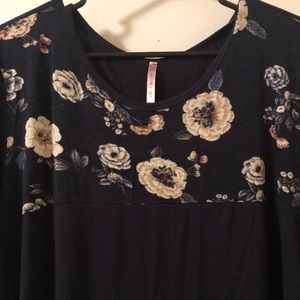 LAST CHANCE! Navy Floral Tunic